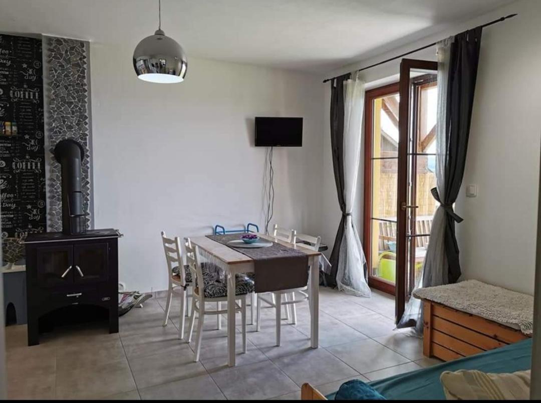 Apartman S Terasou A Vyhledem Na Jezero Lipno Kovarov  Экстерьер фото