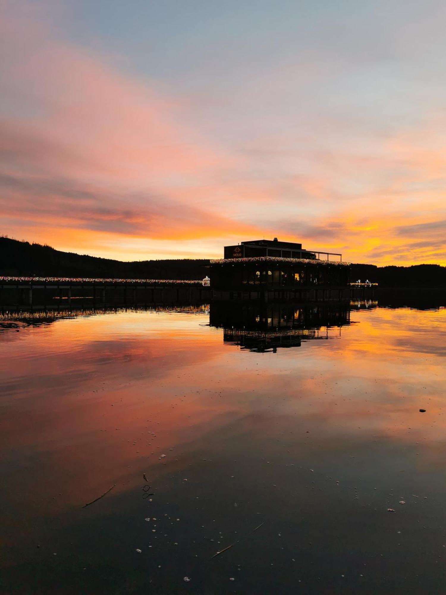Apartman S Terasou A Vyhledem Na Jezero Lipno Kovarov  Экстерьер фото